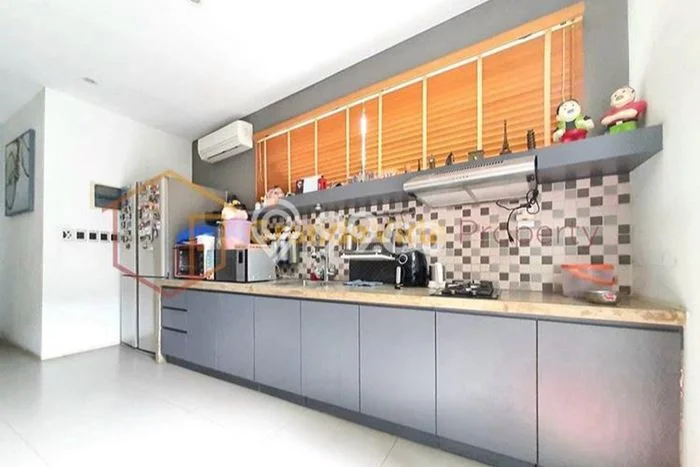 Rumah Eksklusif Siap Huni LT 356m2 di Cengkareng, Jakarta Barat Rumah Eksklusif Siap Huni LT 356m2 di Cengkareng, Jakarta Barat