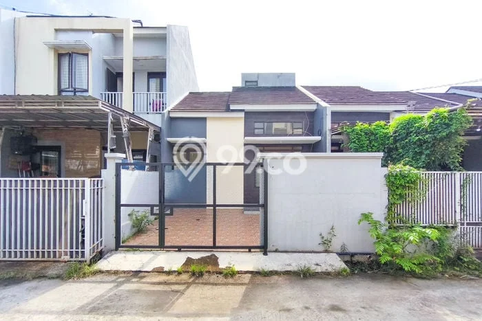 Jual Rumah Strategis Bagus Punya 2 KT di Pamulang Tangerang Selatan - Jual Rumah Strategis Bagus Punya 2 KT di Pamulang Tangerang Selatan -