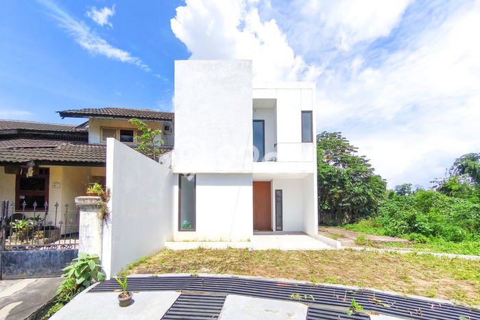 Dijual Rumah Minimalis Bagus Punya 3 KT di Ciputat Tangerang Selatan SHM Dijual Rumah Minimalis Bagus Punya 3 KT di Ciputat Tangerang Selatan SHM