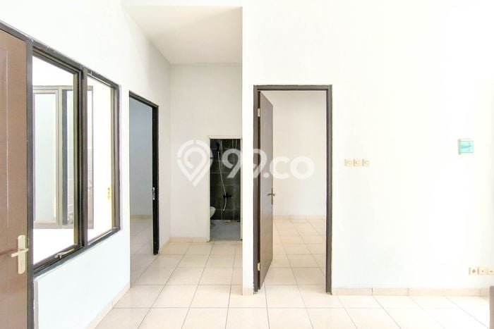 Rumah Modern Cantik 2 KT Siap Huni di Sepatan Timur Rumah Modern Cantik 2 KT Siap Huni di Sepatan Timur