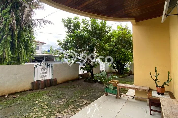 Jual Rumah Eksklusif 7 KT di Jatibening, Bekasi Jual Rumah Eksklusif 7 KT di Jatibening, Bekasi