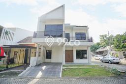 Rumah Terawat kawasan Cibubur, Bekasi, Luas 135m² LB 198m² DIJUAL CEPAT! Rumah Terawat kawasan Cibubur, Bekasi, Luas 135m² LB 198m² DIJUAL CEPAT!