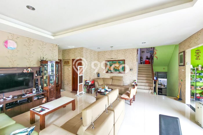 Hot Offer Hunian Premium Ideal dan Luas di Ciputat, Tangerang Selatan Hot Offer Hunian Premium Ideal dan Luas di Ciputat, Tangerang Selatan