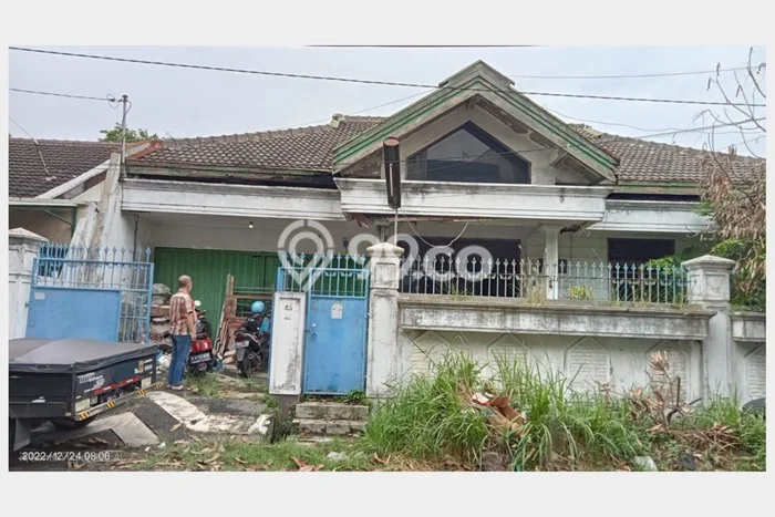 Hunian Mewah Siap Huni LT 297m2 di Rungkut, Surabaya Hunian Mewah Siap Huni LT 297m2 di Rungkut, Surabaya