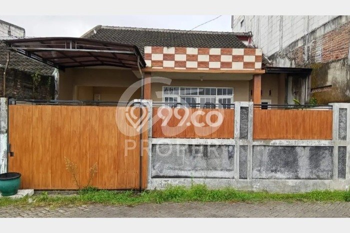 Jual Rumah Minimalis Bagus Punya 3 KT di Junrejo Batu SHM Jual Rumah Minimalis Bagus Punya 3 KT di Junrejo Batu SHM