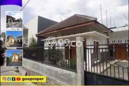 SIAP HUNI! Rumah Strategis area Batu, Luas 247m² LB 160m² SIAP HUNI! Rumah Strategis area Batu, Luas 247m² LB 160m²