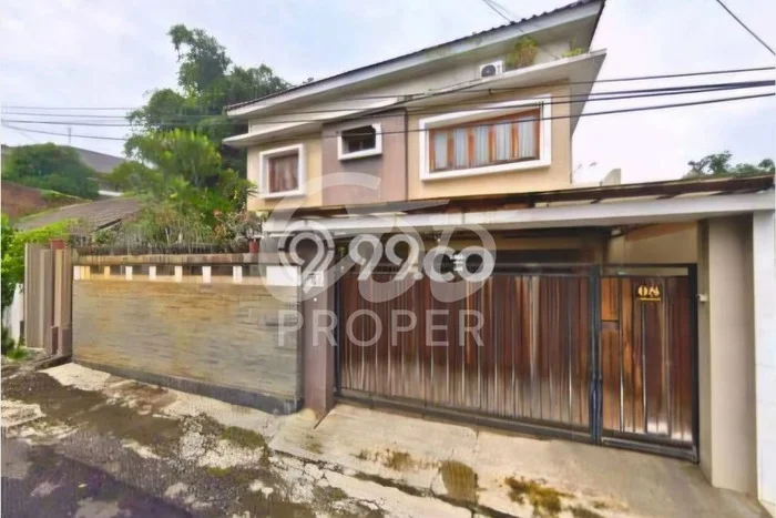 Rumah Eksklusif Siap Huni LT 430m2 di Banyumanik, Semarang Rumah Eksklusif Siap Huni LT 430m2 di Banyumanik, Semarang