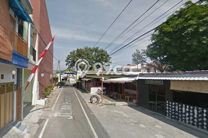 Disewakan Ruko di Kawasan Ramai Dinoyo Luas 64m2 Disewakan Ruko di Kawasan Ramai Dinoyo Luas 64m2