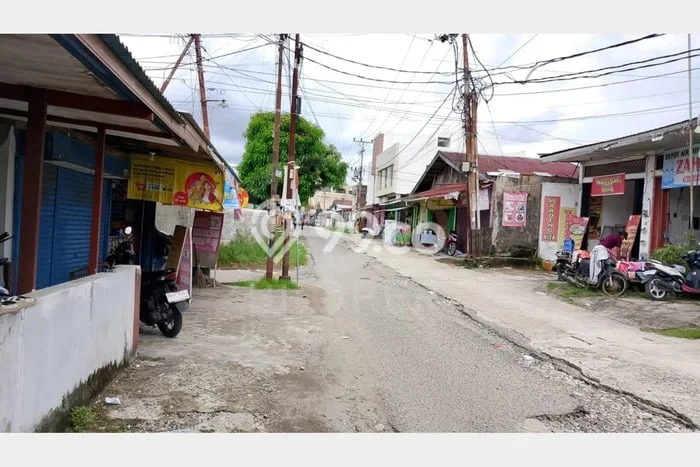 FOR SALE! Ruko di Padang Utara Padang, LT 450m2, LB 450m2 FOR SALE! Ruko di Padang Utara Padang, LT 450m2, LB 450m2