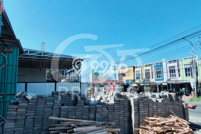LOKASI PREMIUM! Gudang Kawasan Usaha di Karangploso, Luas 255m², Siap Bisnis LOKASI PREMIUM! Gudang Kawasan Usaha di Karangploso, Luas 255m², Siap Bisnis