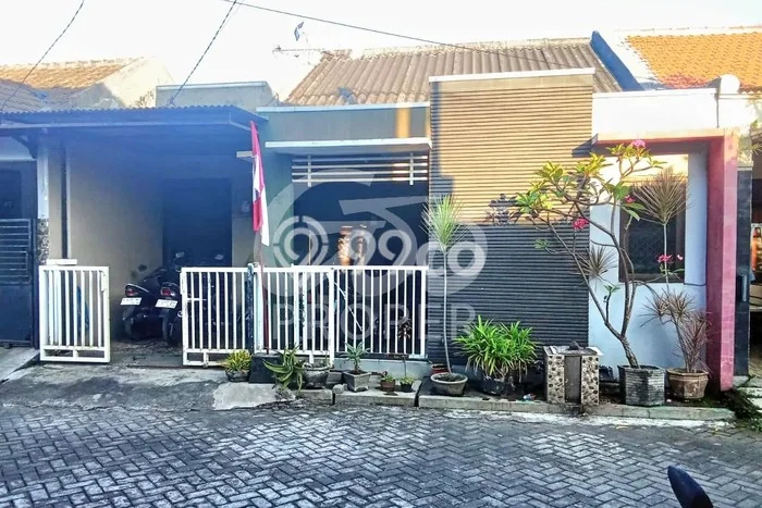 Rumah Minimalis Favorit Dijual Area Gedangan LT 80m2 Rumah Minimalis Favorit Dijual Area Gedangan LT 80m2
