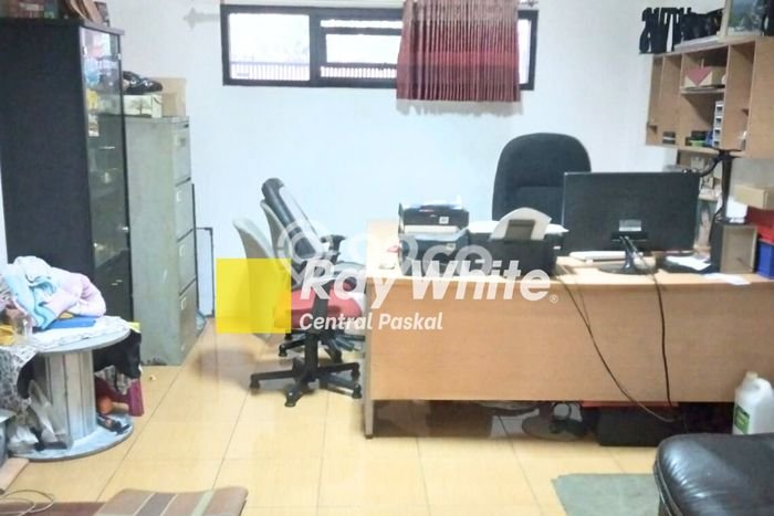 Rumah Minimalis 4 KT LT 294m2 di Buah Batu Rumah Minimalis 4 KT LT 294m2 di Buah Batu