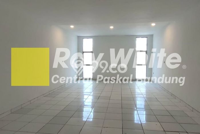Ruko untuk Disewa di Pusat Bandung Luas Bangunan 250m2 Ruko untuk Disewa di Pusat Bandung Luas Bangunan 250m2
