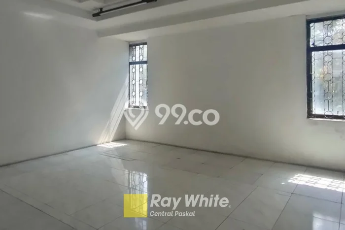 Disewakan Ruko di Kawasan Ramai Cicaheum Luas 360m2 Disewakan Ruko di Kawasan Ramai Cicaheum Luas 360m2