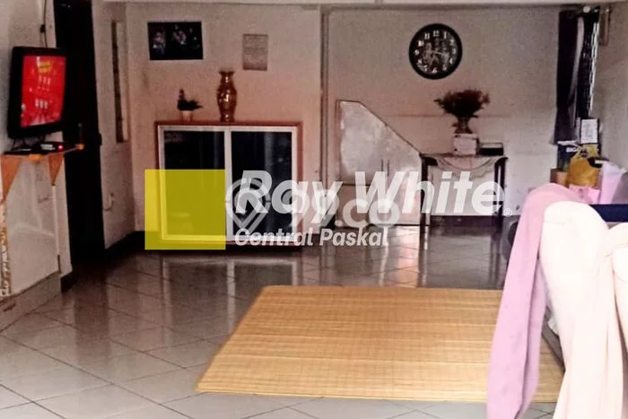 Rumah Modern Cantik 4 Kamar Bisa Langsung Pindah di Margahayu Rumah Modern Cantik 4 Kamar Bisa Langsung Pindah di Margahayu