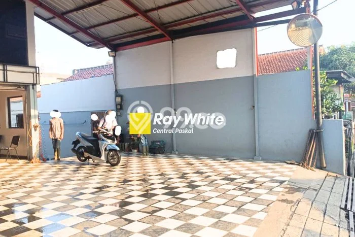 Komersial Bagus Dijual LB 180m2 Lokasi Strategis Bandung Area Cocok untuk Berbisnis Komersial Bagus Dijual LB 180m2 Lokasi Strategis Bandung Area Cocok untuk Berbisnis