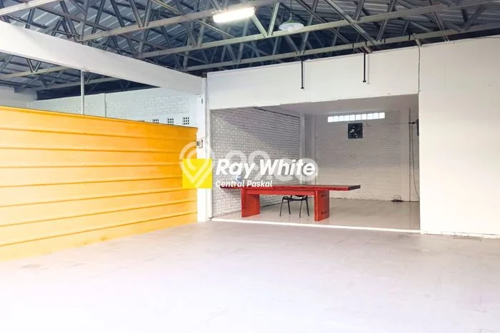 Komersial Bagus Dijual LB 180m2 Lokasi Strategis Bandung Area Cocok untuk Berbisnis Komersial Bagus Dijual LB 180m2 Lokasi Strategis Bandung Area Cocok untuk Berbisnis