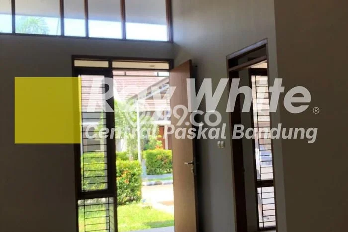 Dijual Cepat Rumah Bagus Siap Huni LB 65m2 di Bojongsoang, Bandung Dijual Cepat Rumah Bagus Siap Huni LB 65m2 di Bojongsoang, Bandung