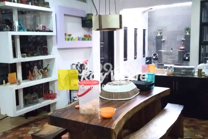 Rumah Modern Cantik 4 Kamar Bisa Langsung Pindah di Buah Batu Rumah Modern Cantik 4 Kamar Bisa Langsung Pindah di Buah Batu
