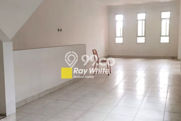 Ruko Bagus Dijual LB 140m2 Lokasi Strategis Bandung Area Cocok untuk Berbisnis Ruko Bagus Dijual LB 140m2 Lokasi Strategis Bandung Area Cocok untuk Berbisnis