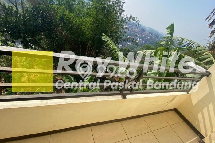 Hunian Nyaman Asri 3 KT Siap Pakai di Cipaku Bandung Hunian Nyaman Asri 3 KT Siap Pakai di Cipaku Bandung