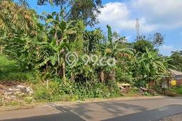 Tanah di , Luas 800m2m², Akses Jalan Utama Tanah di , Luas 800m2m², Akses Jalan Utama