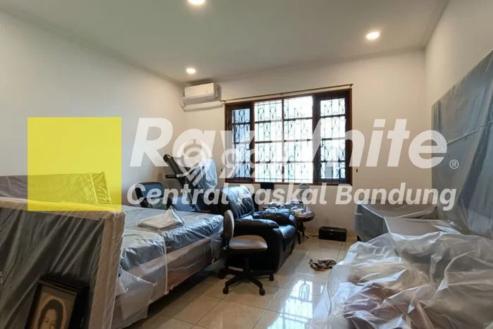 Hunian Mewah LB 500m2 Siap Pakai Desain Elegan di Setra Sari, Bandung Hunian Mewah LB 500m2 Siap Pakai Desain Elegan di Setra Sari, Bandung