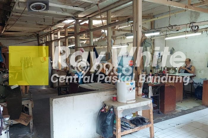 Komersial Bagus LT 448m2 LB 150m2 Dijual di Bojongloa Kidul Bandung Komersial Bagus LT 448m2 LB 150m2 Dijual di Bojongloa Kidul Bandung