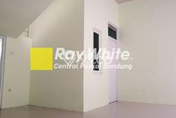 Rumah Mewah Siap Huni LT 269m2 di Andir, Bandung Rumah Mewah Siap Huni LT 269m2 di Andir, Bandung