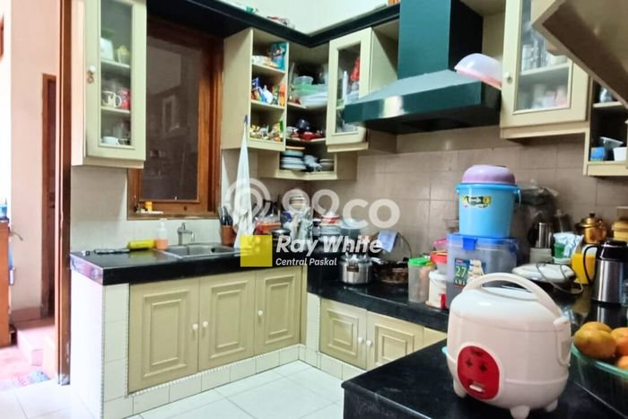 Jual Rumah Mewah Megah Dengan View Eksklusif di Cipaganti, Bandung Jual Rumah Mewah Megah Dengan View Eksklusif di Cipaganti, Bandung