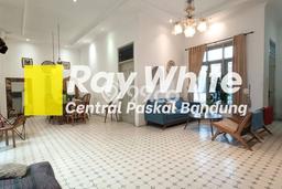 Rumah Elit Modern Siap Huni di Gatot Subroto Bandung Rumah Elit Modern Siap Huni di Gatot Subroto Bandung