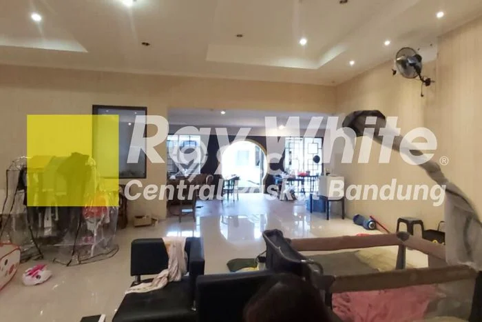 Komersial Bagus Dijual LB 600m2 Lokasi Strategis Bandung Area Cocok untuk Bisnis Komersial Bagus Dijual LB 600m2 Lokasi Strategis Bandung Area Cocok untuk Bisnis