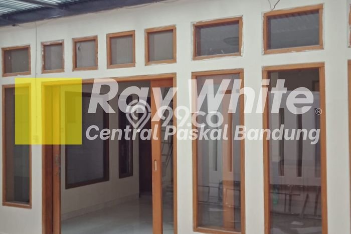 Rumah Disewakan Bandung LT 330m2 LB 270m2 Area Hegarmanah Rumah Disewakan Bandung LT 330m2 LB 270m2 Area Hegarmanah