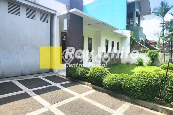 Dijual! Komersial di Caringin Bandung LT 346m2 / LB 240m2 Kawasan Bisnis Dijual! Komersial di Caringin Bandung LT 346m2 / LB 240m2 Kawasan Bisnis