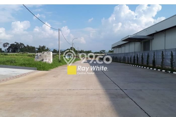 Gudang Dijual di Bandung LT 234m2 & LB 162m2 Lokasi Terbaik! Gudang Dijual di Bandung LT 234m2 & LB 162m2 Lokasi Terbaik!