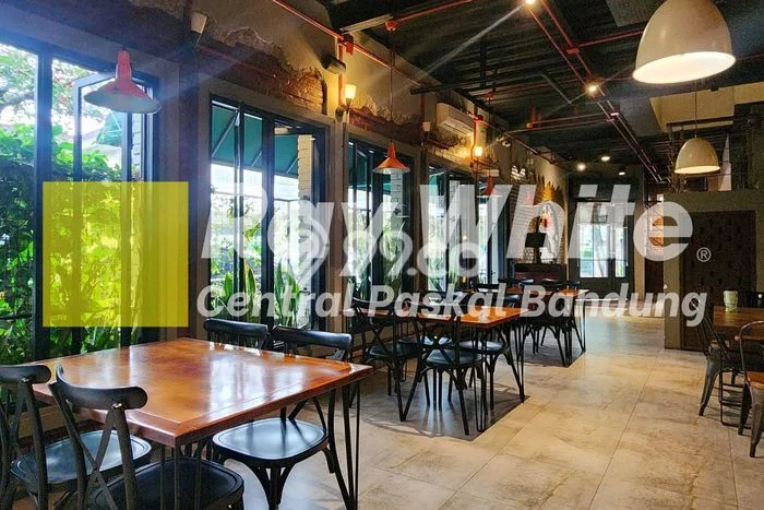 Unit Komersial Tersedia di Dago Spesifikasi LB 500m2 Unit Komersial Tersedia di Dago Spesifikasi LB 500m2