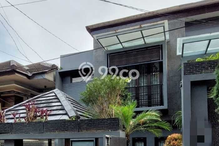 Rumah Mewah Siap Huni LT 237m2 di Sukasari, Bandung Rumah Mewah Siap Huni LT 237m2 di Sukasari, Bandung