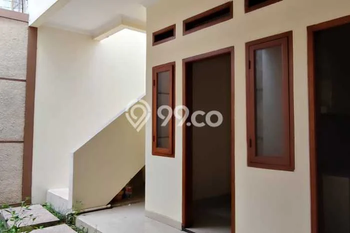 EXCLUSIVE HOME! Rumah area , 4 KT, Design Minimalis, Luas 131m2m² Bangunan 220m2m² EXCLUSIVE HOME! Rumah area , 4 KT, Design Minimalis, Luas 131m2m² Bangunan 220m2m²
