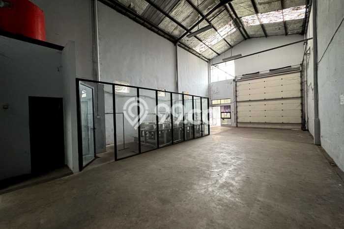 Gudang Bagus Dijual LB 200m2 Lokasi Strategis Bandung Area Cocok untuk Bisnis Gudang Bagus Dijual LB 200m2 Lokasi Strategis Bandung Area Cocok untuk Bisnis
