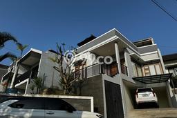 Hunian Cantik Modern Lb 146m2 di Sukasari, Bandung Hunian Cantik Modern Lb 146m2 di Sukasari, Bandung