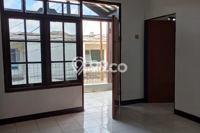 Disewakan Rumah Murah di Pasteur Bandung dengan 5 KT Disewakan Rumah Murah di Pasteur Bandung dengan 5 KT