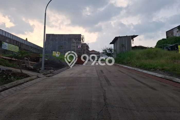 SEWA LAHAN! Tanah di Setra Duta, Luas 90m², Area Bisnis SEWA LAHAN! Tanah di Setra Duta, Luas 90m², Area Bisnis