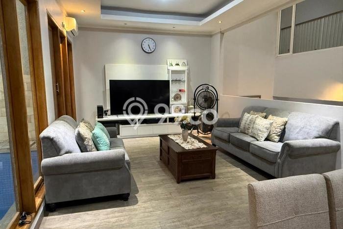 Dijual Rumah Luas Elegan Dengan View Cantik di Sektor 7-Bintaro, Tangerang Selatan Dijual Rumah Luas Elegan Dengan View Cantik di Sektor 7-Bintaro, Tangerang Selatan
