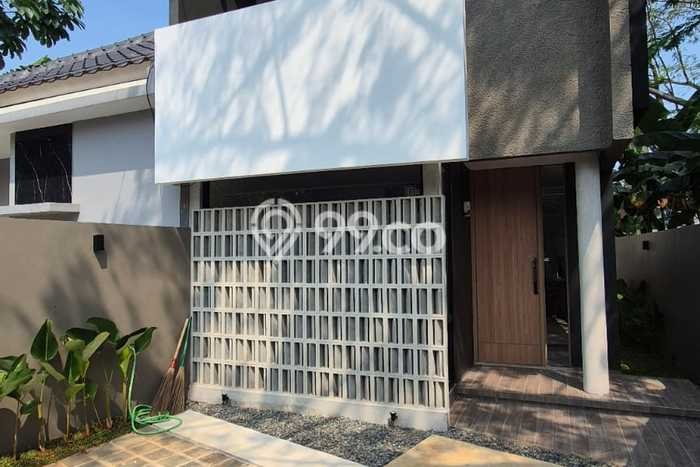 Dijual Cepat Rumah Favorit Siap Huni LB 115m2 di Ciputat, Tangerang Selatan Dijual Cepat Rumah Favorit Siap Huni LB 115m2 di Ciputat, Tangerang Selatan