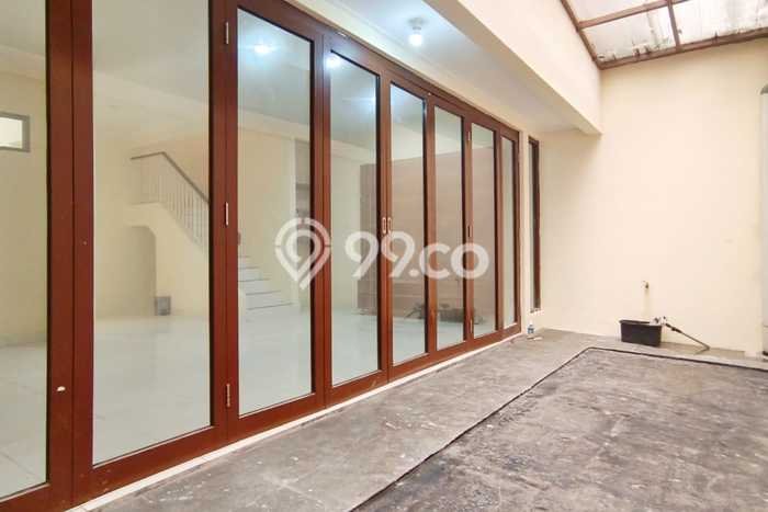 Ready to Use! Luxury House LT 150m2 Desain Elegan di Sektor 9-Bintaro Ready to Use! Luxury House LT 150m2 Desain Elegan di Sektor 9-Bintaro