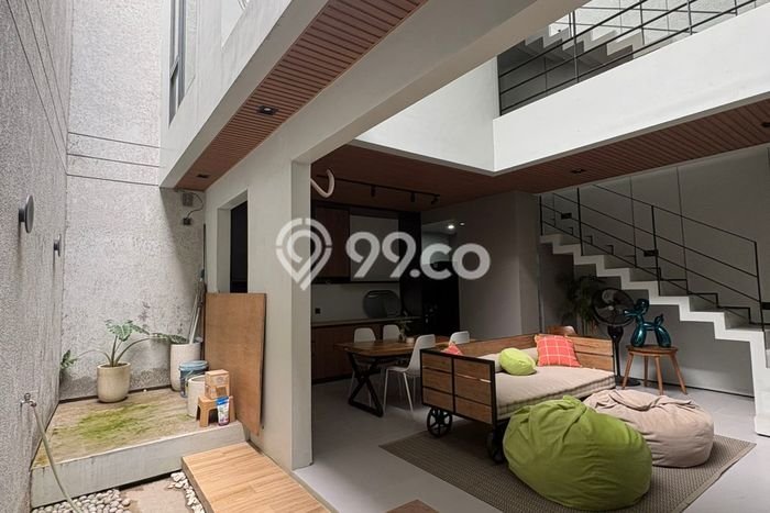 Jual Rumah Favorit Siap Huni LB 150m2 di Ciputat Timur, Tangerang Selatan Jual Rumah Favorit Siap Huni LB 150m2 di Ciputat Timur, Tangerang Selatan