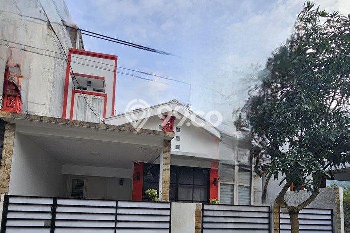 Rumah Modern 2 KT di Sektor 9-Bintaro Tangerang Selatan Full Furnished Rumah Modern 2 KT di Sektor 9-Bintaro Tangerang Selatan Full Furnished