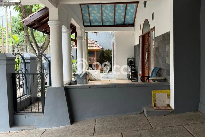 Ready to Use! Luxury House LT 203m2 Desain Elegan di Sektor 9-Bintaro Ready to Use! Luxury House LT 203m2 Desain Elegan di Sektor 9-Bintaro