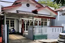 Rumah Luas Asri 3 KT Siap Pakai di Bintaro Tangerang Selatan Rumah Luas Asri 3 KT Siap Pakai di Bintaro Tangerang Selatan