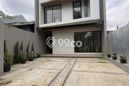 Jual Rumah Favorit Siap Huni LB 150m2 di Ciputat Timur, Tangerang Selatan Jual Rumah Favorit Siap Huni LB 150m2 di Ciputat Timur, Tangerang Selatan